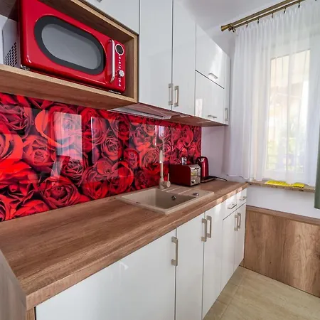 Popieluszki 8, Blisko Centrum, Praking Gratis, 50 Metrow Od Letnich Basenow וילה *