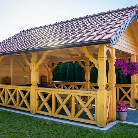 Popieluszki 8 * Mikołajki