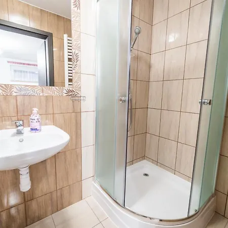 Popieluszki 8, Blisko Centrum, Praking Gratis, 50 Metrow Od Letnich Basenow Mikołajki