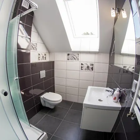 Popieluszki 8 Habitación en casa particular *