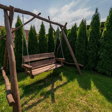 Popieluszki 8, Blisko Centrum, Praking Gratis, 50 Metrow Od Letnich Basenow Миколайки