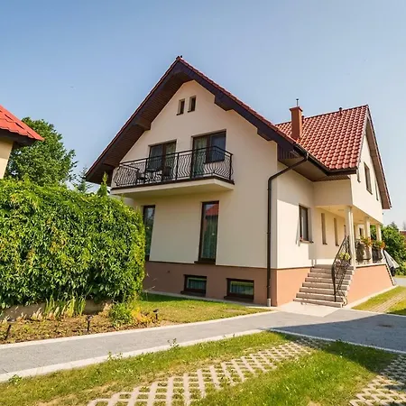 Villa Mikolajki Popieluszki 8, Blisko Centrum, Praking Gratis, 50 Metrow Od Letnich Basenow Mikołajki