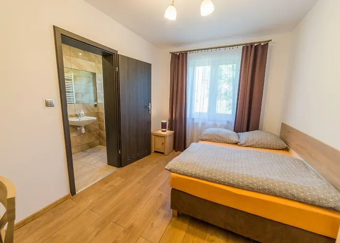 Popieluszki 8 Homestay